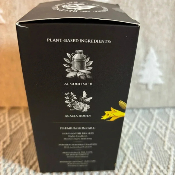 Blue Stallion Farm Peach Brûlée Body Oil. 8.45 fl oz. Sealed in box. - Picture 4 of 6